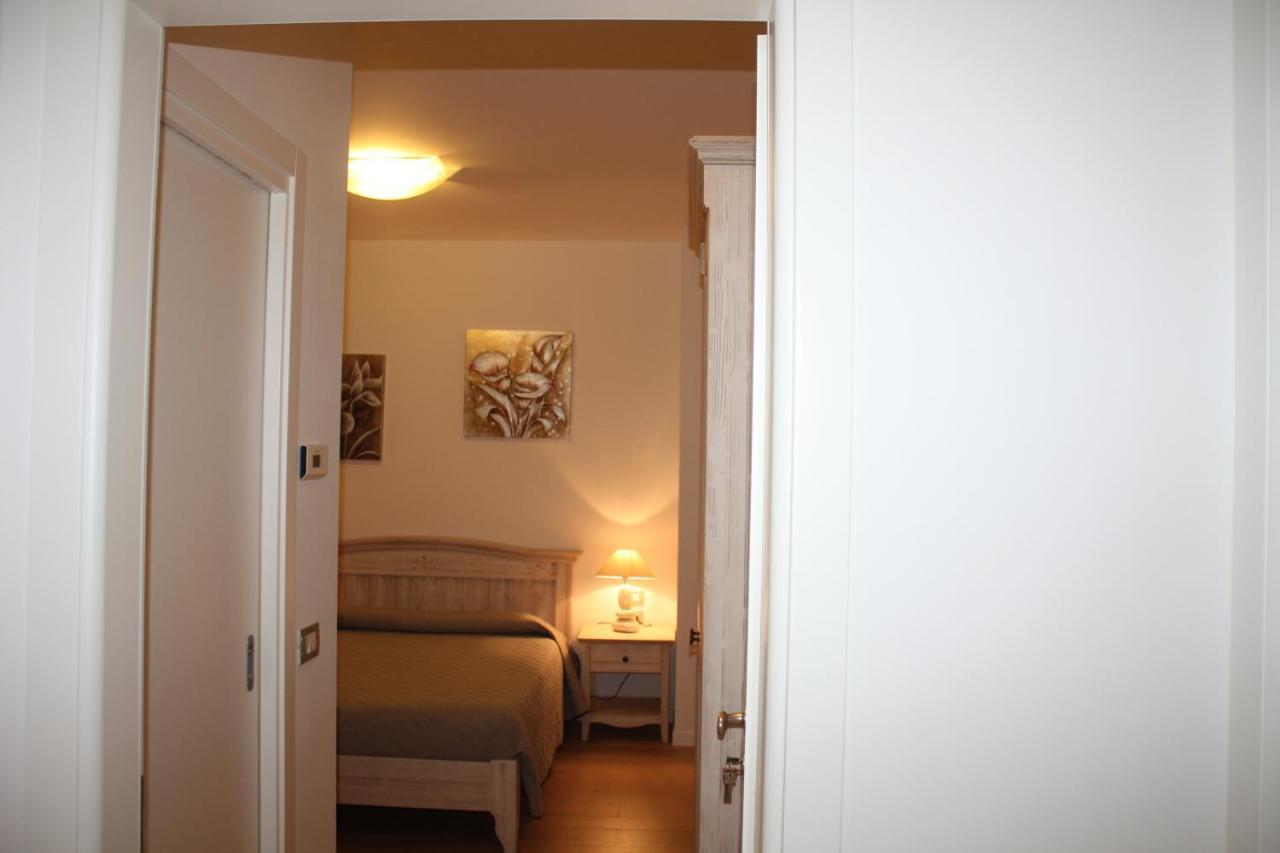 Elis' Rooms Sernaglia della Battaglia Bagian luar foto