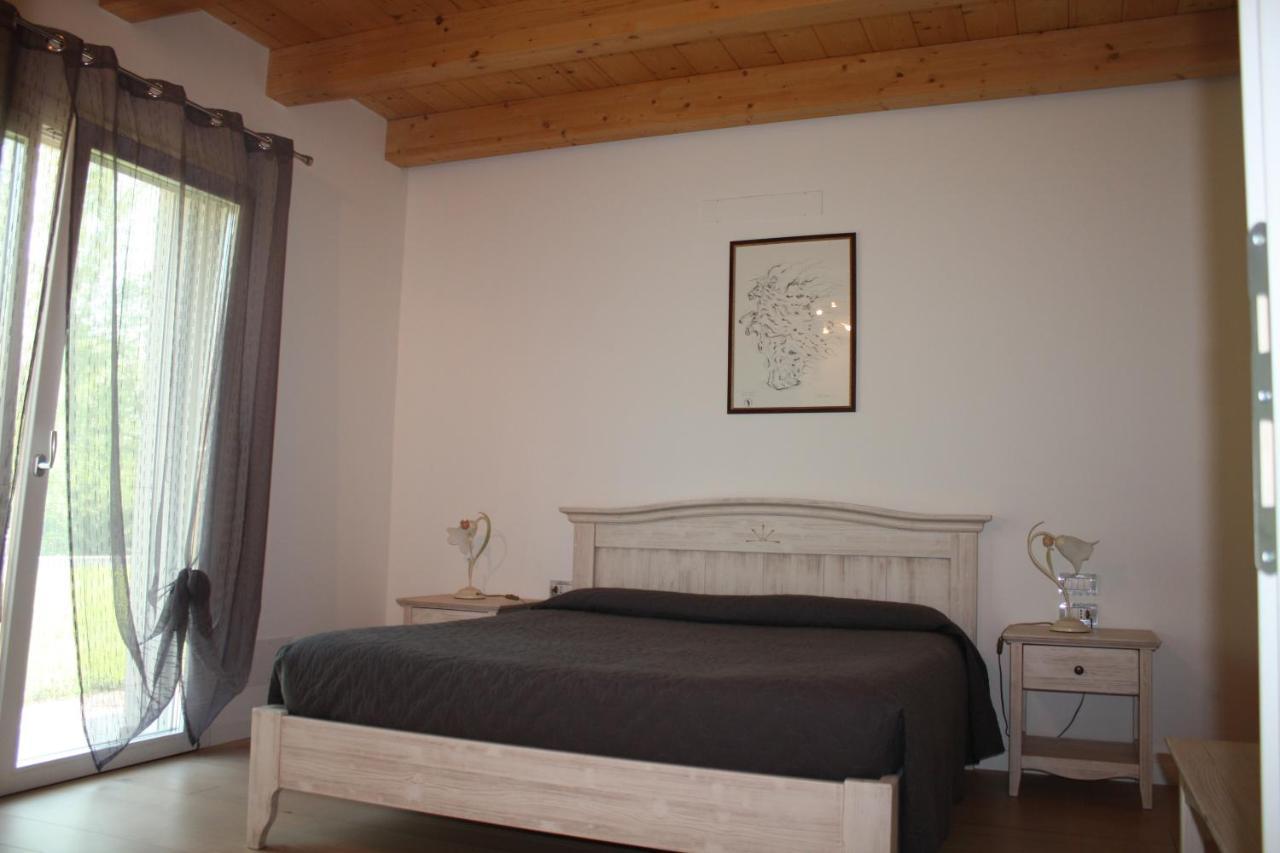 Elis' Rooms Sernaglia della Battaglia Bagian luar foto