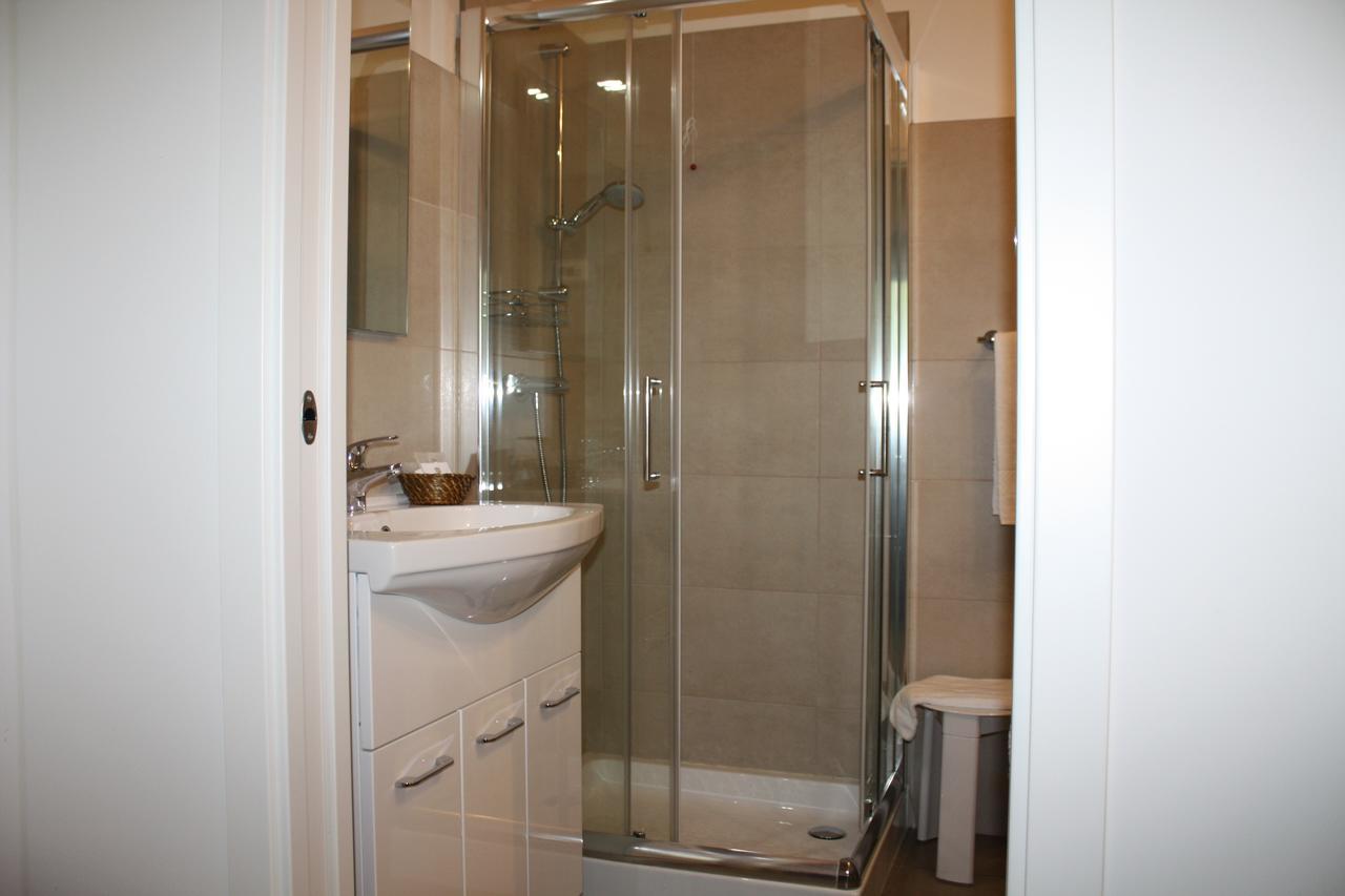 Elis' Rooms Sernaglia della Battaglia Bagian luar foto