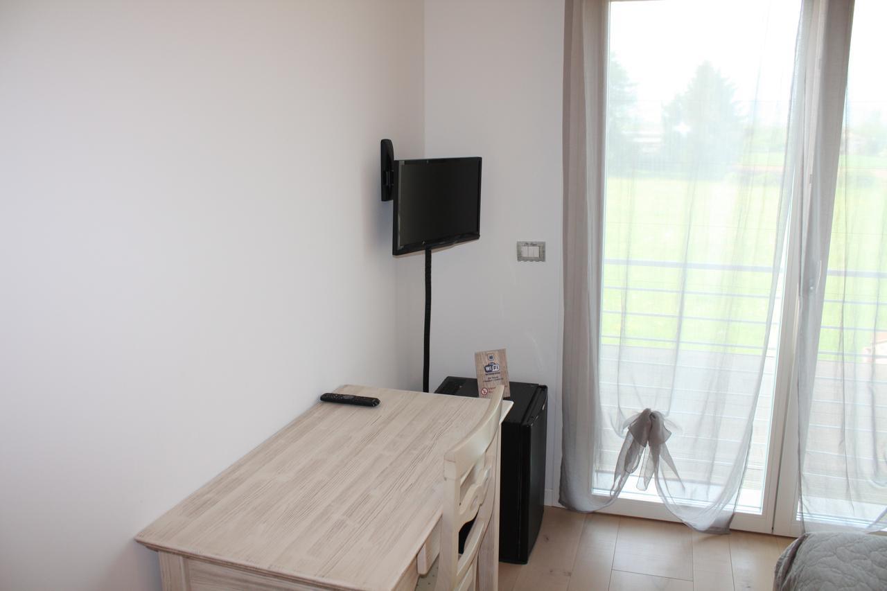 Elis' Rooms Sernaglia della Battaglia Bagian luar foto