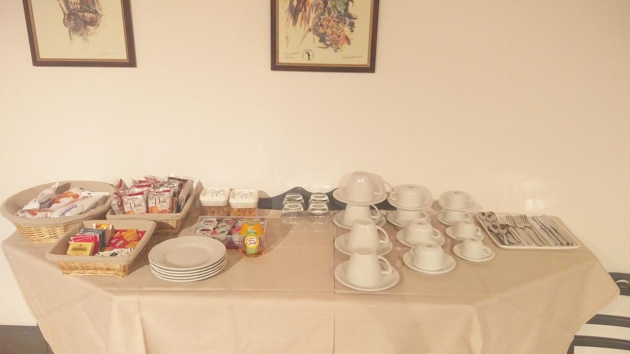 Elis' Rooms Sernaglia della Battaglia Bagian luar foto