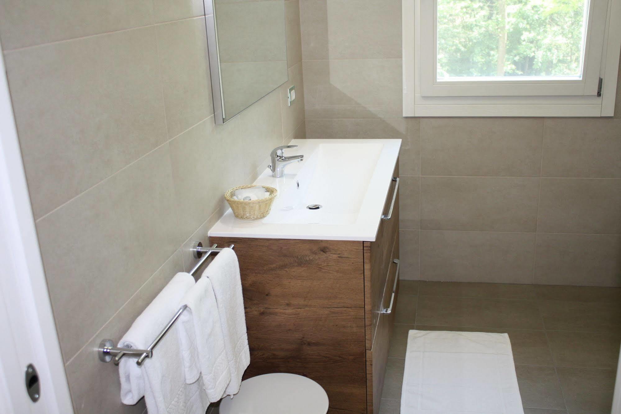 Elis' Rooms Sernaglia della Battaglia Bagian luar foto